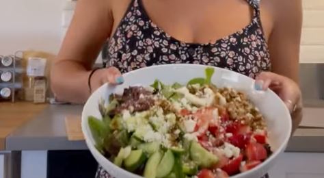 Simple Strawberry Summertime Salad